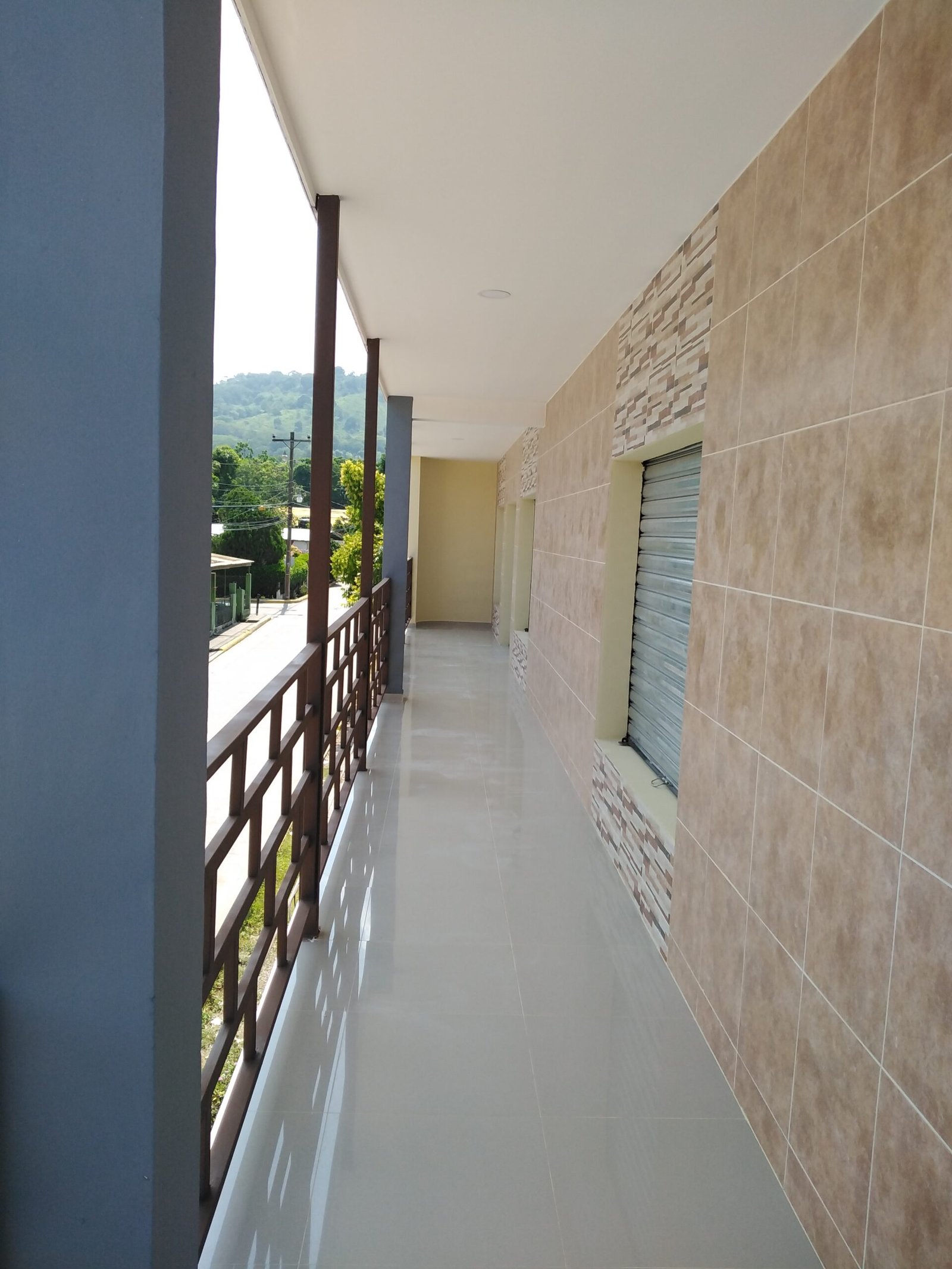 Galería de Edificio de locales, Potrerillos